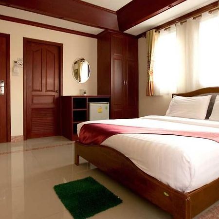 Bluebird Inn Pattaya Exterior photo